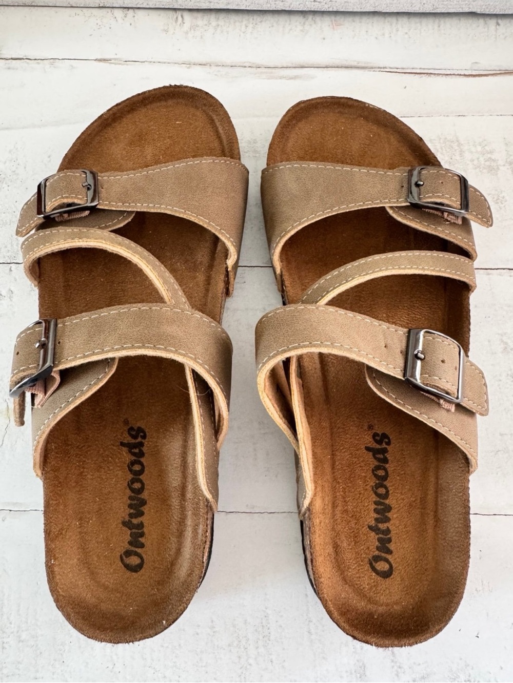 Women’s tan  sandals